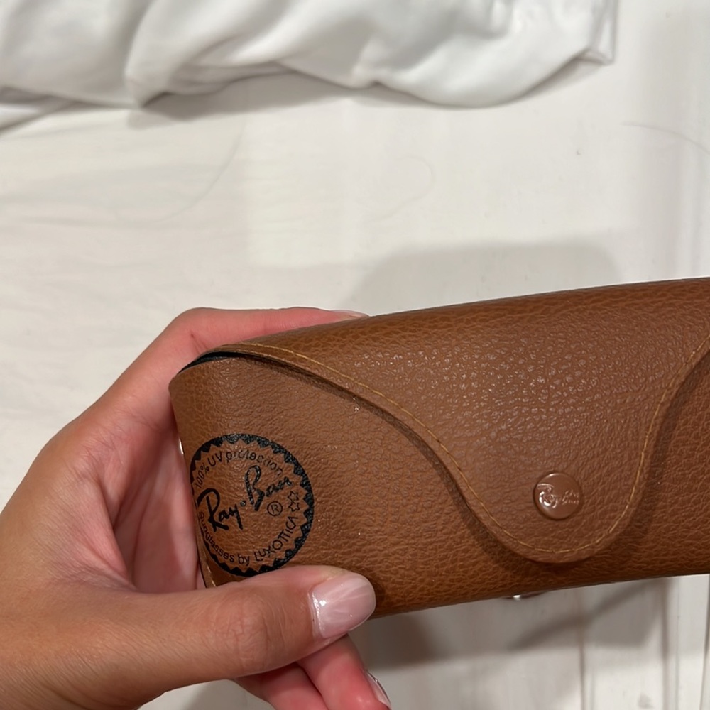 Ray bans - Picture 2 of 3